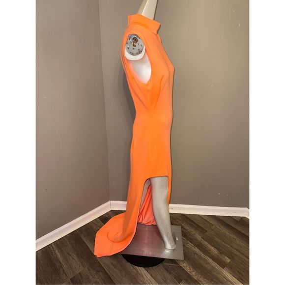 BLACK HALO Vanity Column Gown - Picture 7 of 9